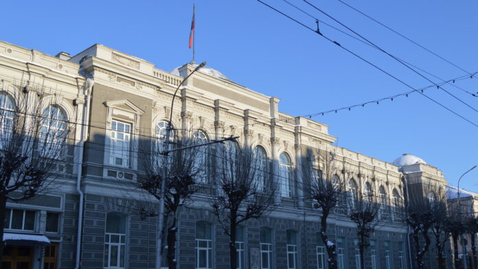 правительство-здание-зима-2018