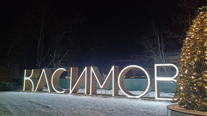 photo_5233619634354246346_y