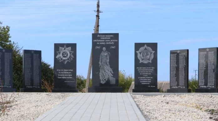 памятник фото