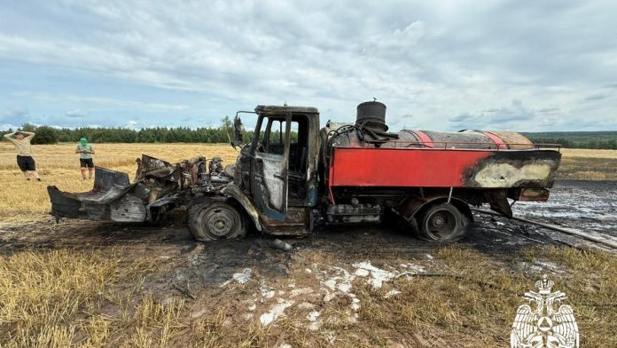 сгорела сельхозтехника.МЧС.11.08.25